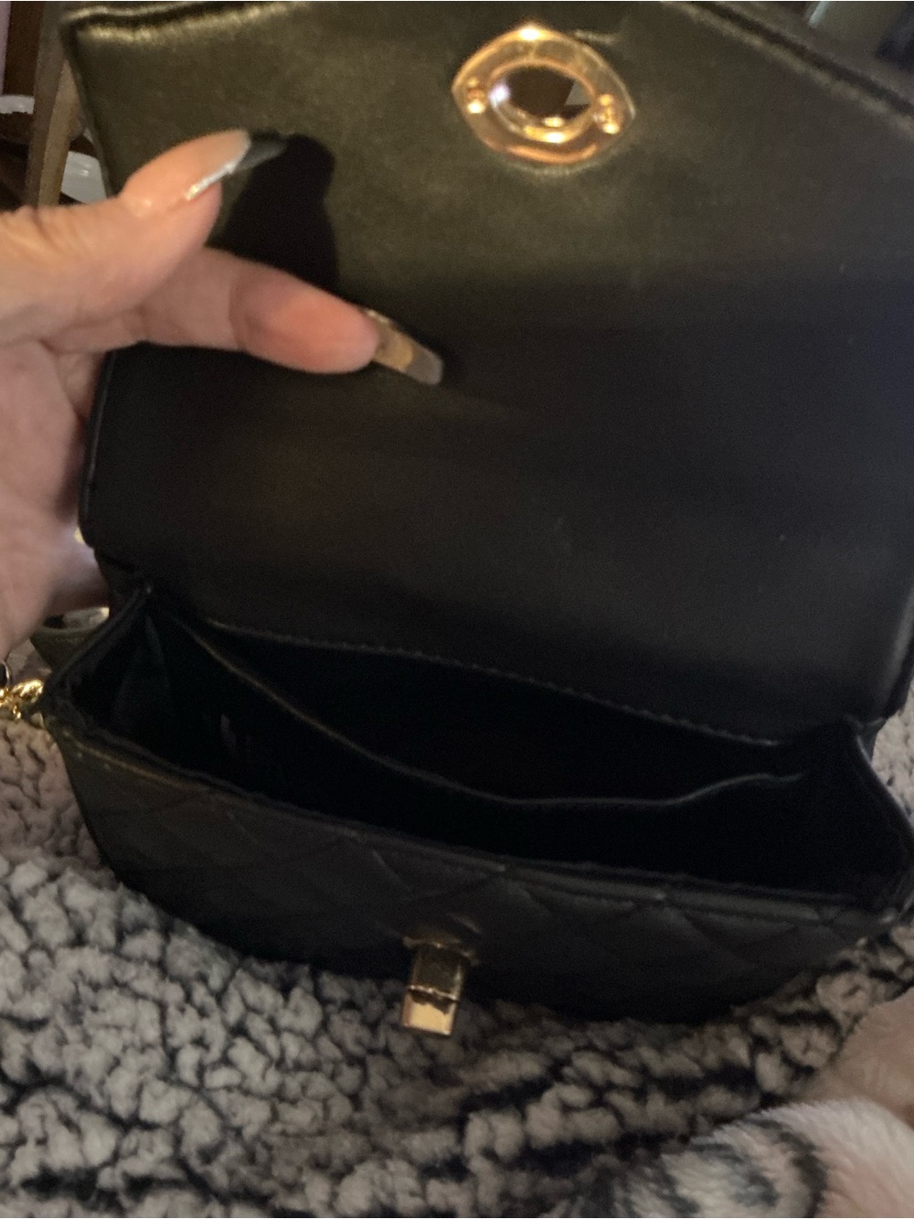 Like Dreams Black Quilted Flap Crossbody Bag Gold Chain Mini Purse - Picture 9 of 10